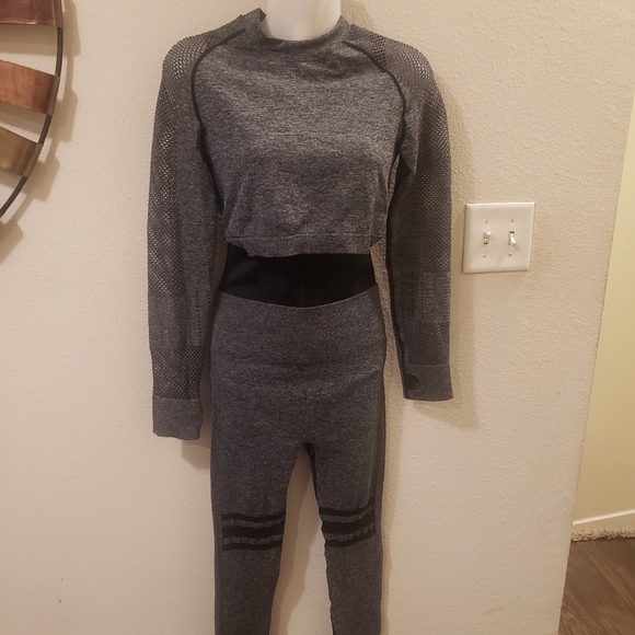 Two piece High Waist Legging Set - Picture 3 of 4